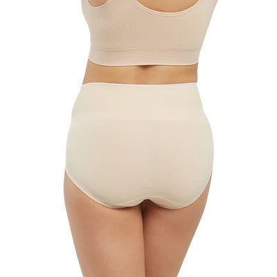 Wacoal H-Fit Secret Support Short Panty กางเกงในกระชับหน้าท้อง ไร้ตะเข็บ รูปแบบเต็มตัว รุ่น WU4998 สีเบจ (BE)