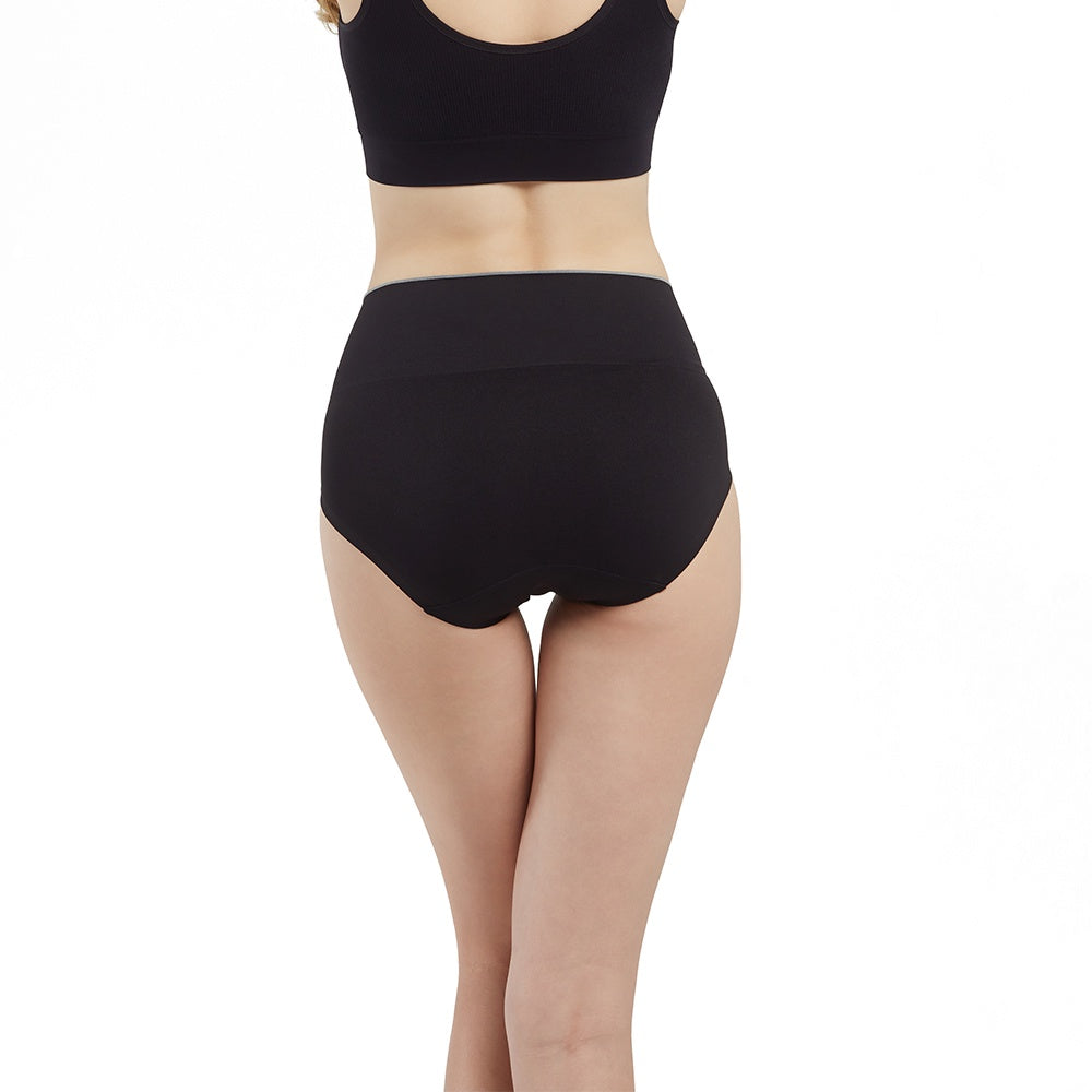 Wacoal H-Fit Secret Support Short Panty กางเกงในกระชับหน้าท้อง ไร้ตะเข็บ รูปแบบเต็มตัว รุ่น WU4998 สีดำ(BL)