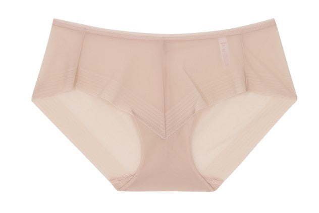 Wacoal Oh My Nudes Sheer Bikini Panty กางเกงในไร้ตะเข็บ รูปแบบบิกินี่ รุ่น WU3S00 สีเบจ (BE) (รุ่นเดิม WU1214)